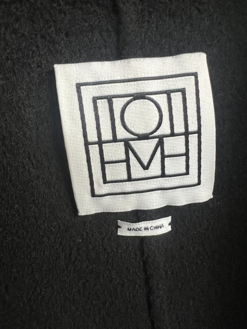 TOTEME Signature Wool Cashmere Coat Black | Classic Oversized Coat - Picture 7 of 10